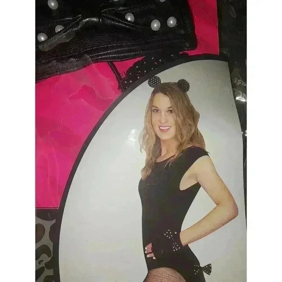 Spirit Halloween Other - Instant Mouse Kit